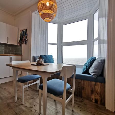 Lovely Seafront 2 Bed Flat In Aberystwyth Eksteriør bilde